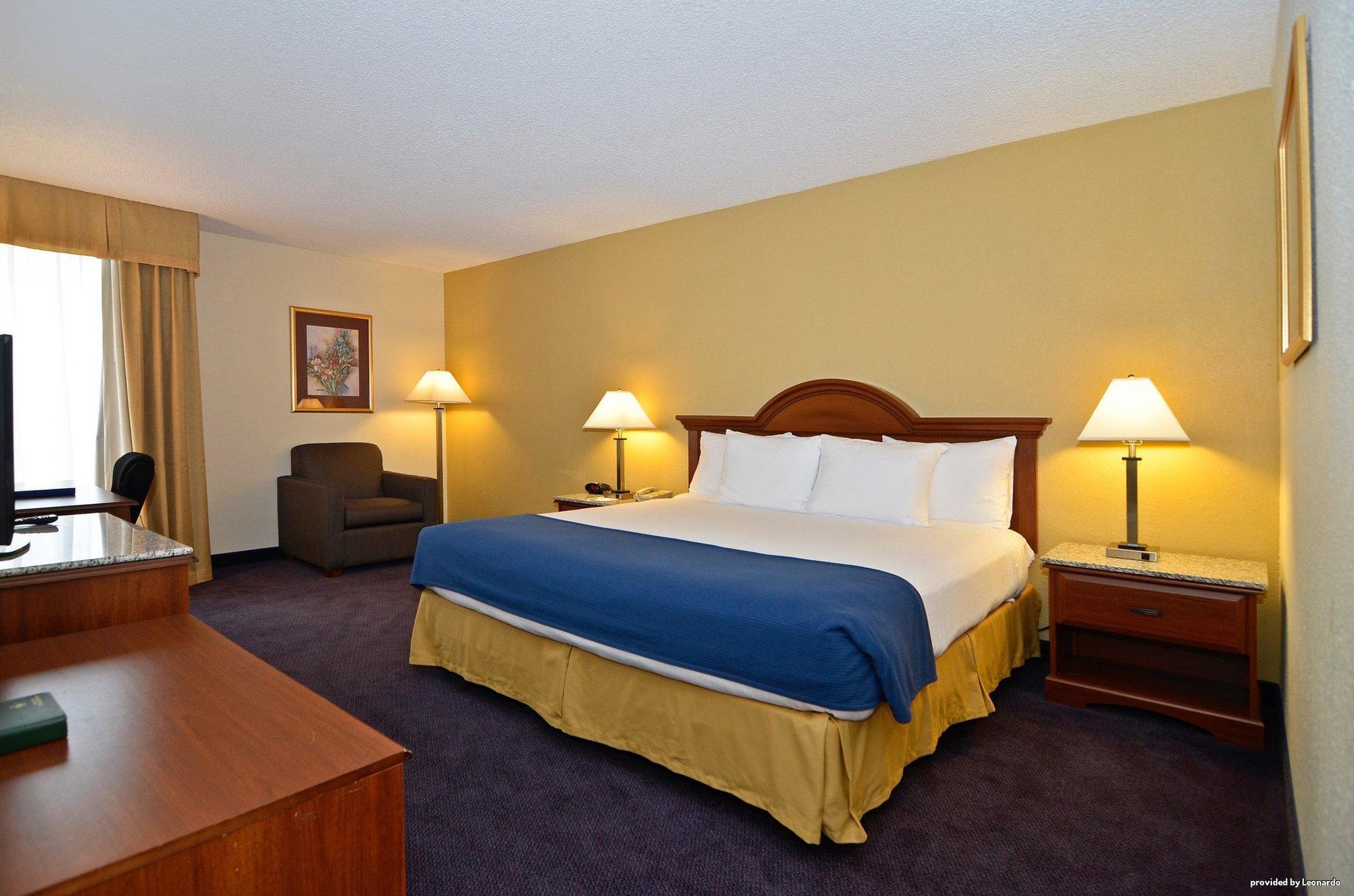 Best Western Plus Yadkin Valley Inn&Suites Jonesville Exterior foto