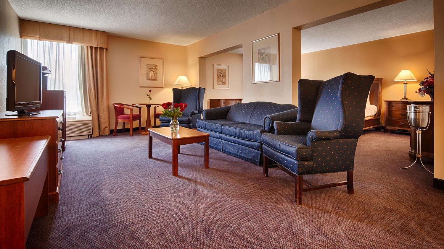 Best Western Plus Yadkin Valley Inn&Suites Jonesville Exterior foto