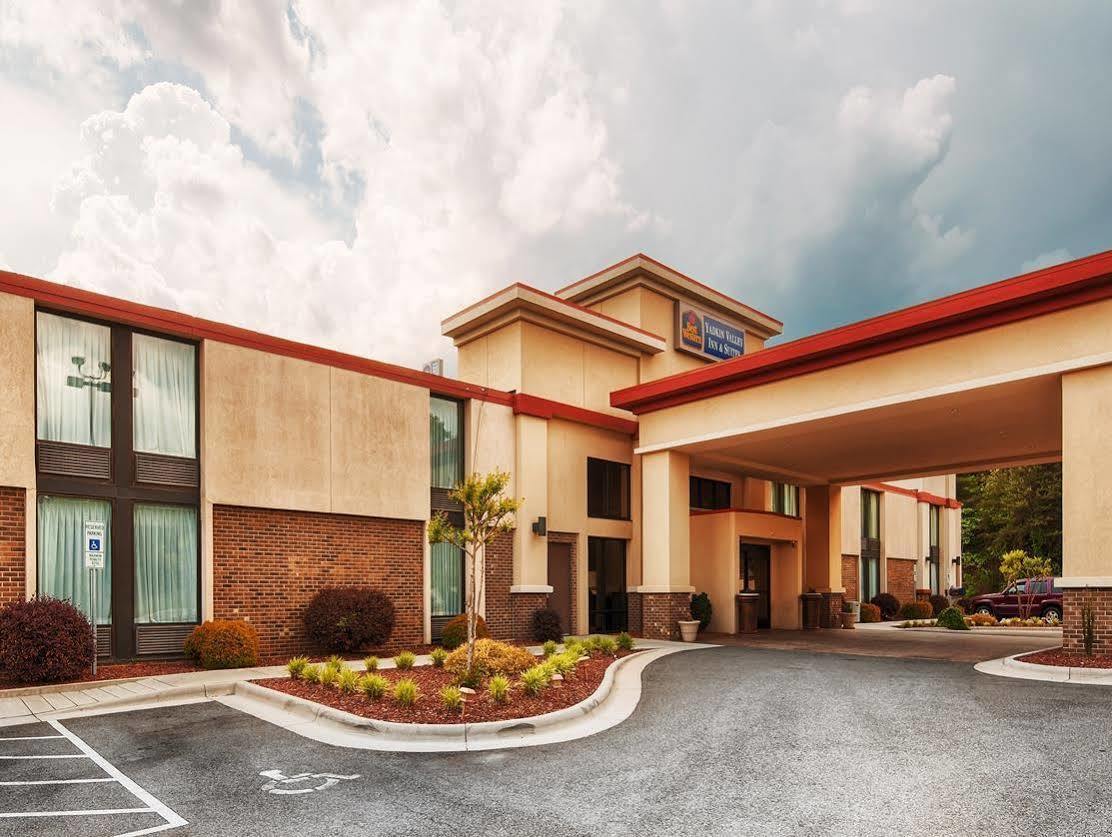 Best Western Plus Yadkin Valley Inn&Suites Jonesville Exterior foto