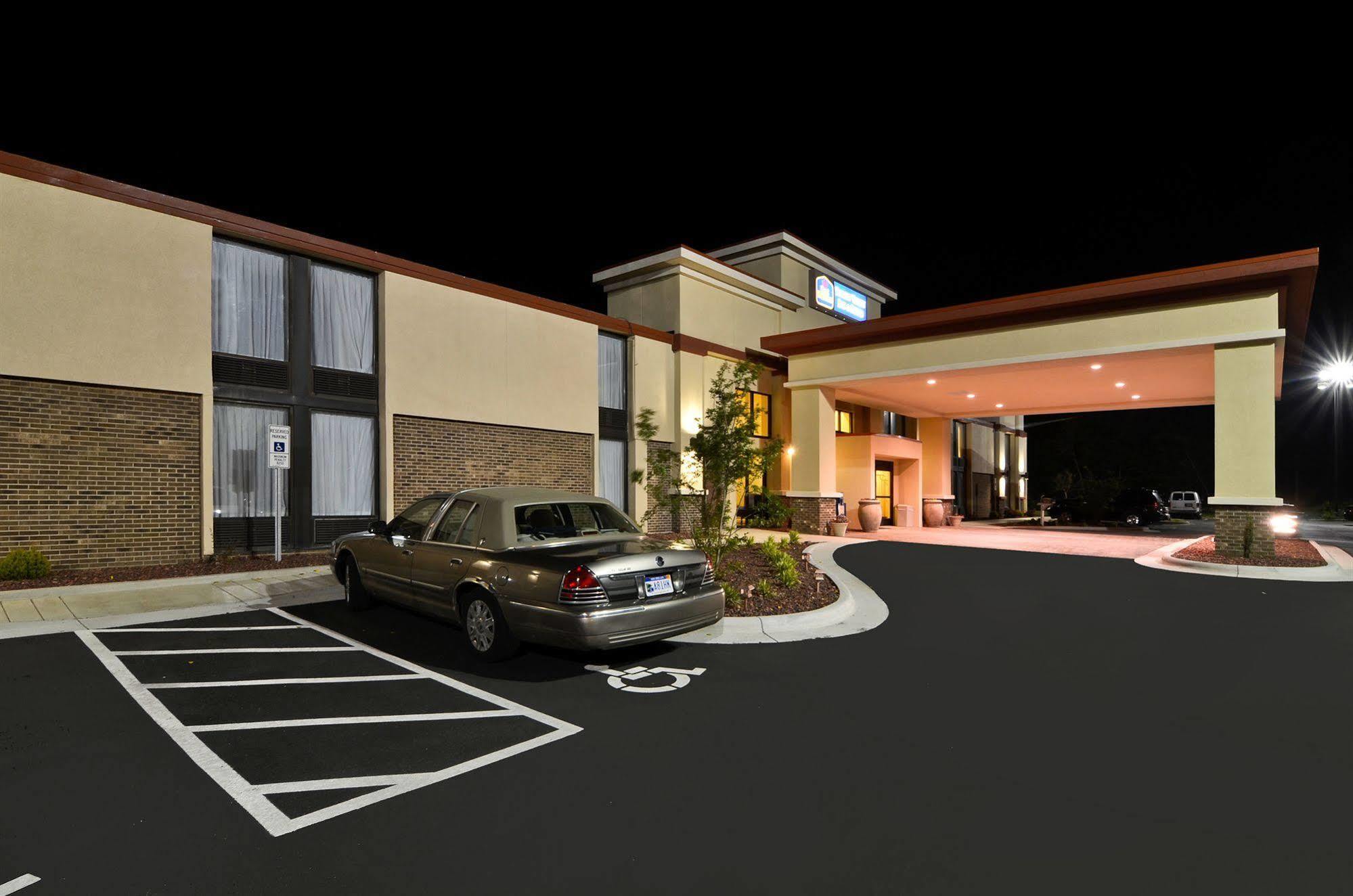 Best Western Plus Yadkin Valley Inn&Suites Jonesville Exterior foto