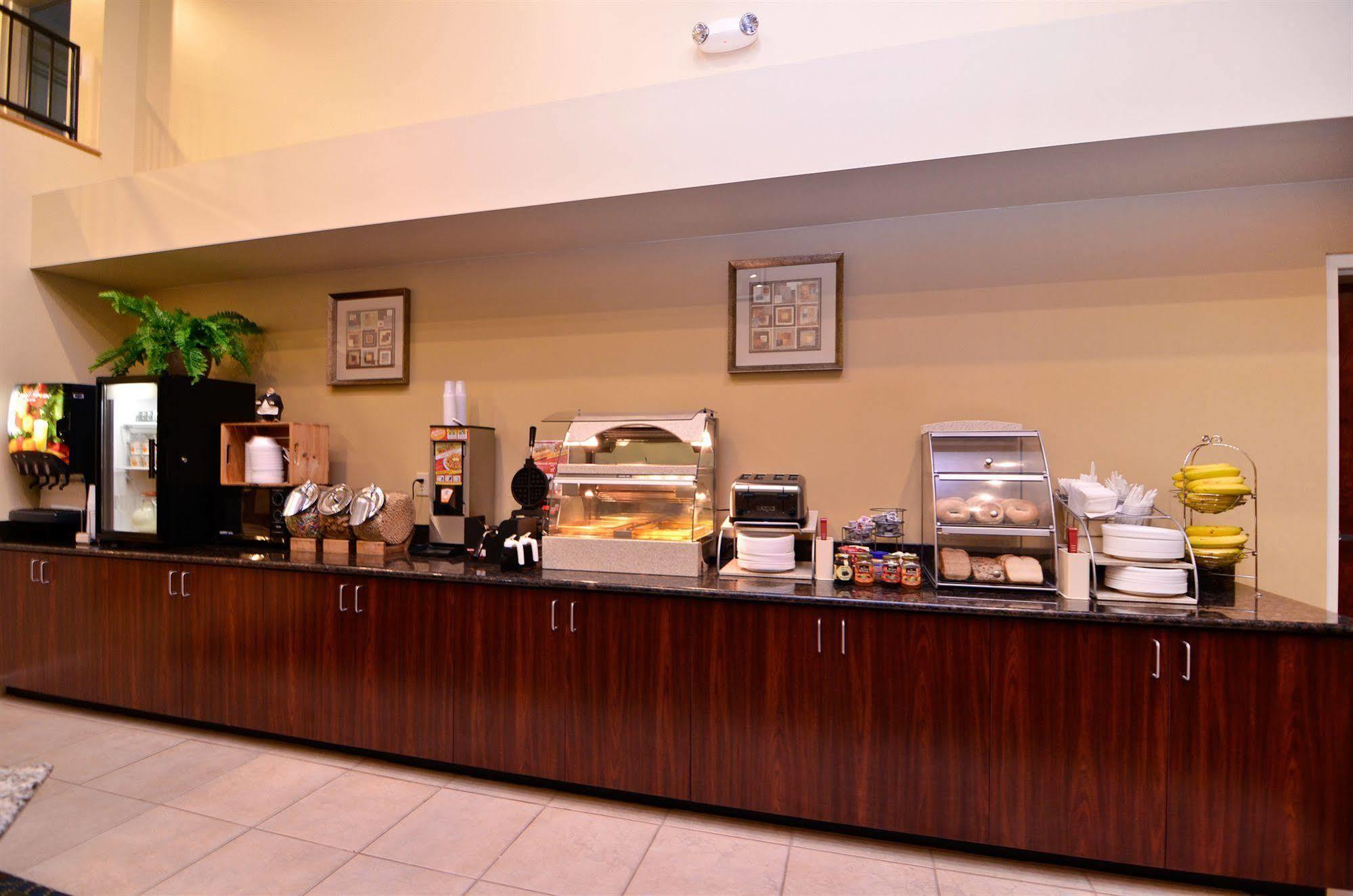 Best Western Plus Yadkin Valley Inn&Suites Jonesville Exterior foto